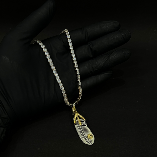 Grave pendant with chain